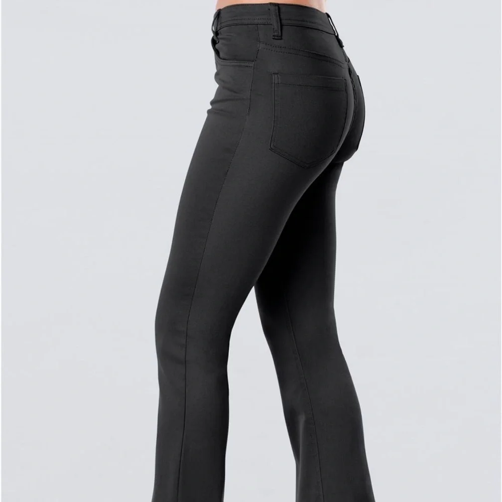 VENUS Women’s Black Cotton Stretch Boot Cut Jeans Festival Concert size 2S EUC